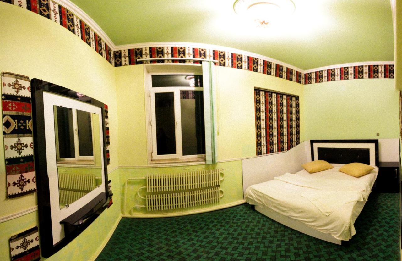 Oazis Hotel Noratus Екстериор снимка