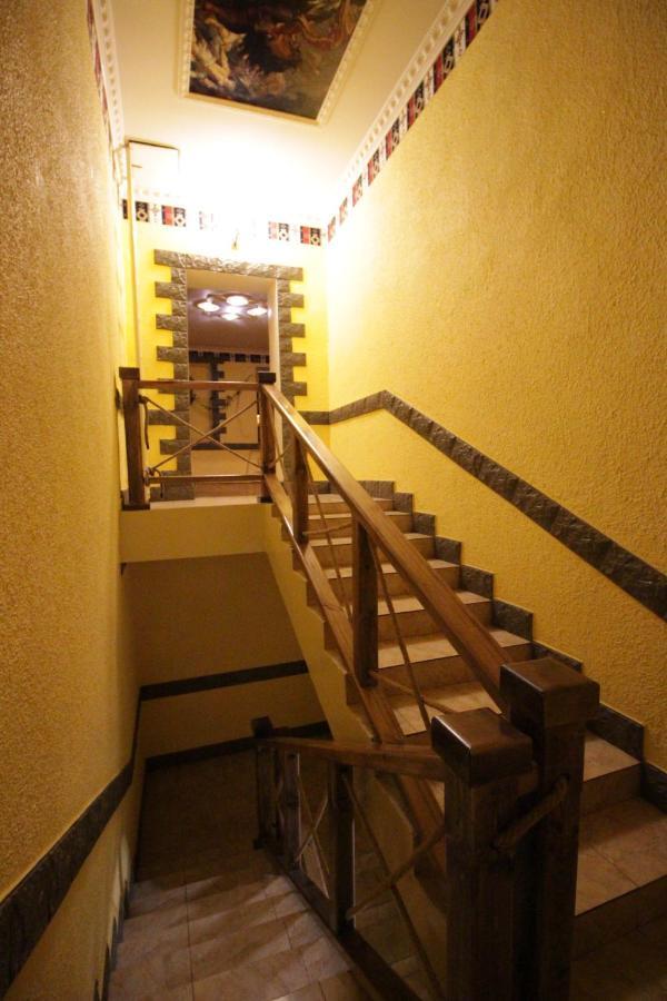 Oazis Hotel Noratus Екстериор снимка