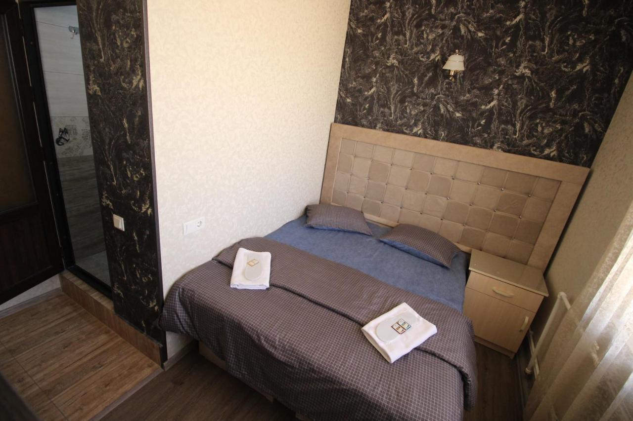 Oazis Hotel Noratus Екстериор снимка