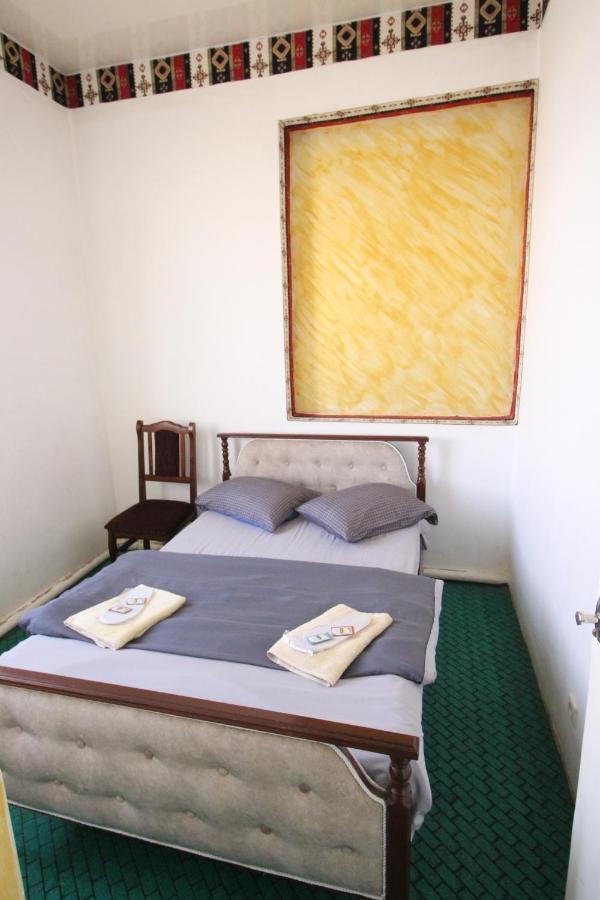 Oazis Hotel Noratus Екстериор снимка