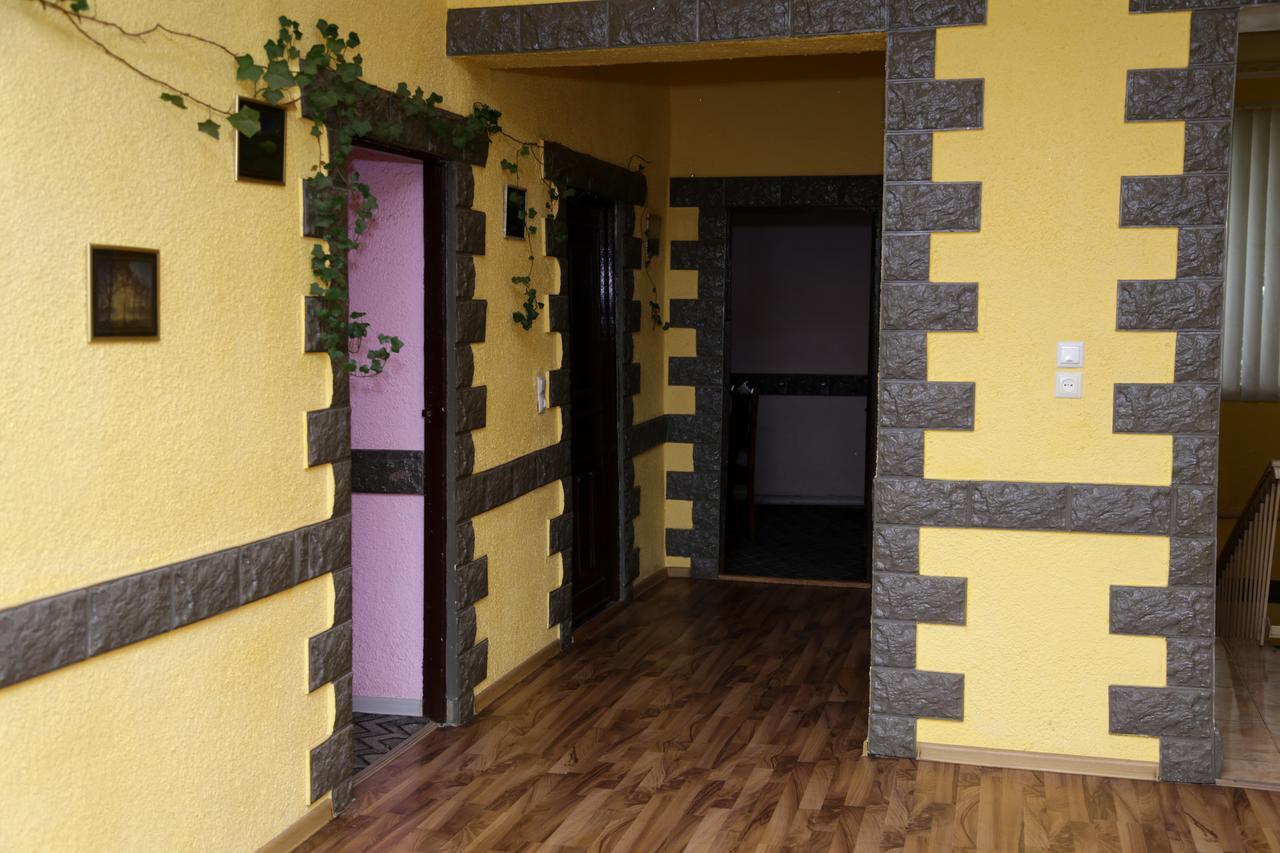 Oazis Hotel Noratus Екстериор снимка